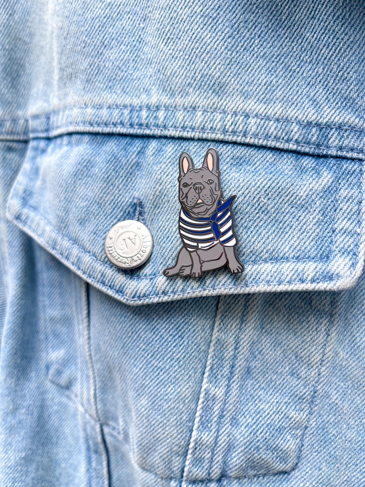 'Frenchie Riviera' Enamel Pin